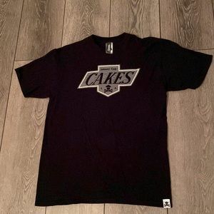Large Black Johnny Cup “CAKES” LA shirt